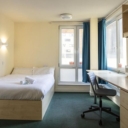 Burley Road Aparthotel Λιντς Εξωτερικό φωτογραφία