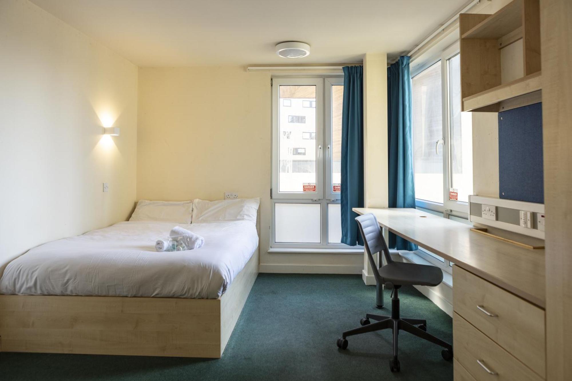 Burley Road Aparthotel Λιντς Εξωτερικό φωτογραφία