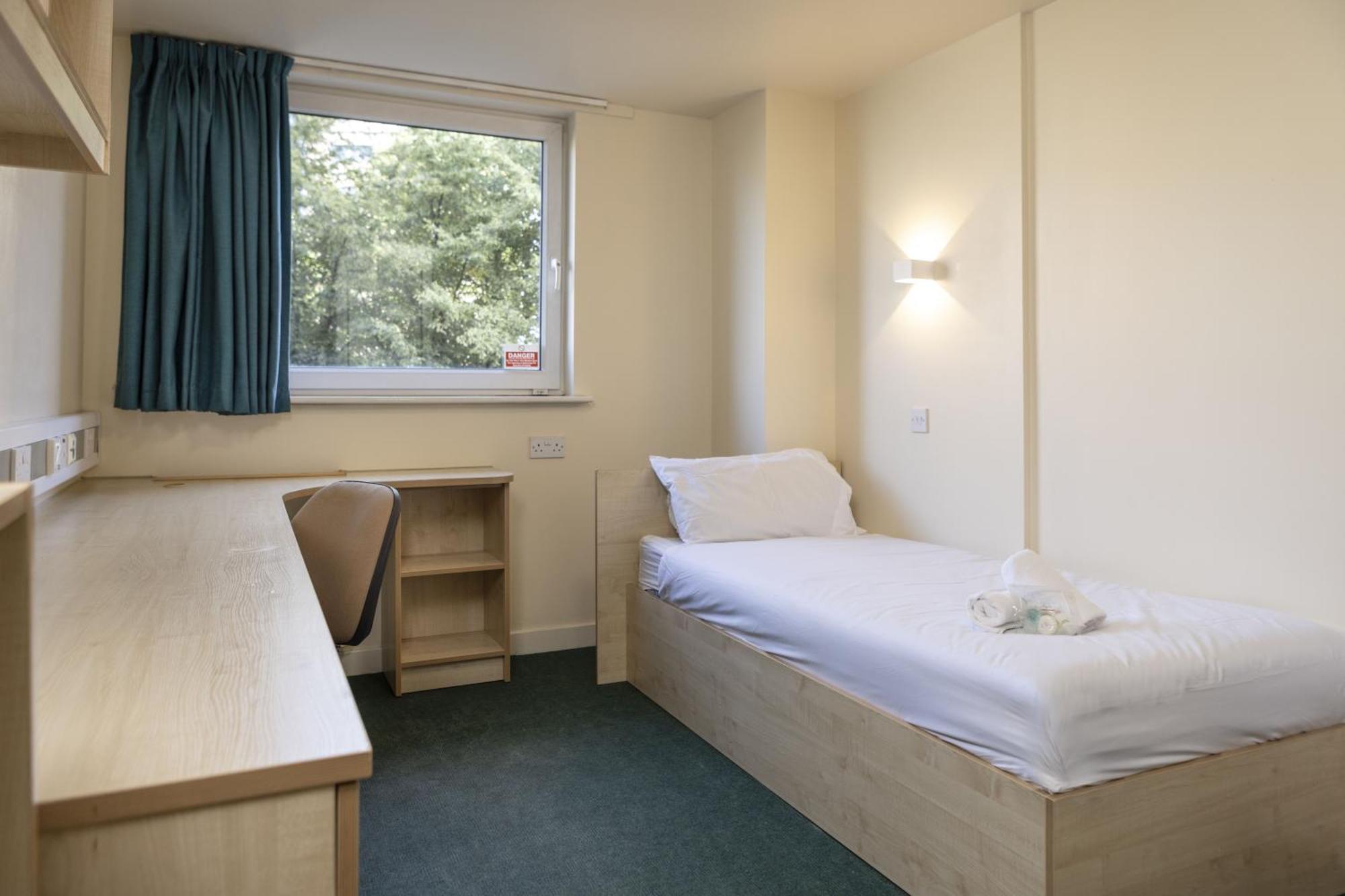 Burley Road Aparthotel Λιντς Εξωτερικό φωτογραφία
